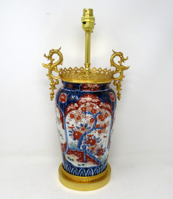 941. Antique Japanese Imari Porcelain Ormolu Table Lamp