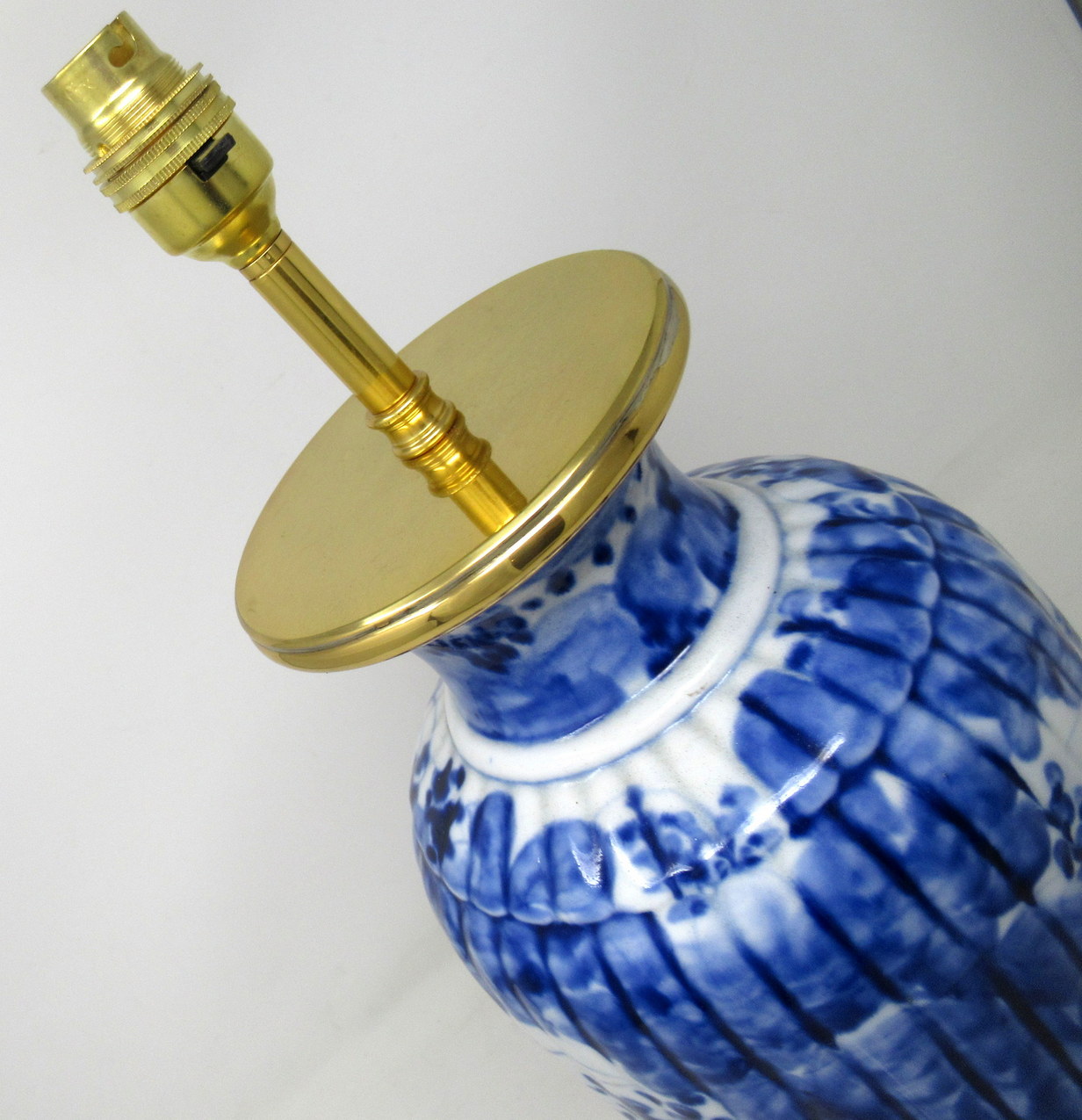 382. Antique Pair Blue and White Porcelain Ormolu Bronze Table Lamps Chinese European - Image 6