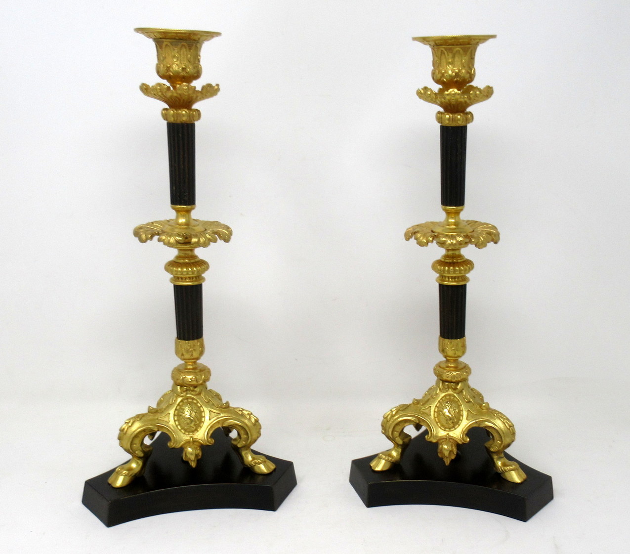 433. Antique Pair French Ormolu Gilt Bronze Dore Twin Arm Candelabra Candlesticks 19C - Image 3