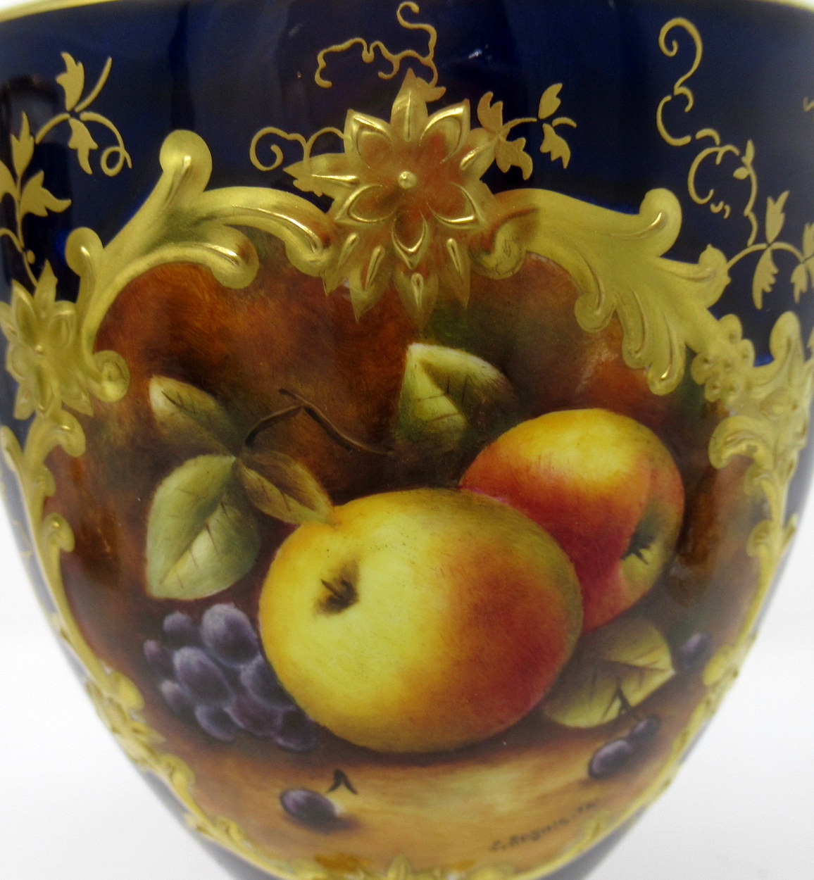 670. Fine Pair Coalport Urns Hand Painted Signed Richard Budd. E. Robinson 20thCt - Image 7