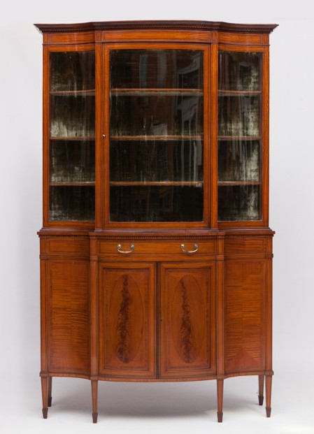 404. Fine Satinwood Display Cabinet by Edwards Roberts 19thCt