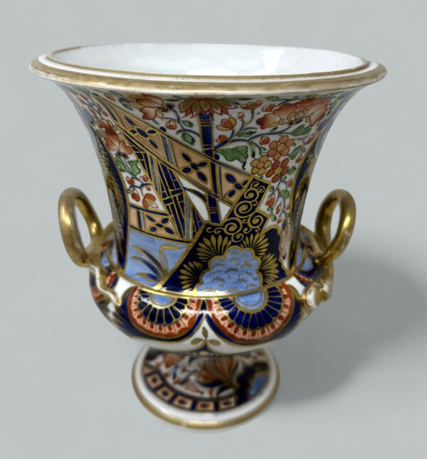 377. Antique English Crown Derby Campana Porcelain Urn Vase Centerpiece Imari Patern