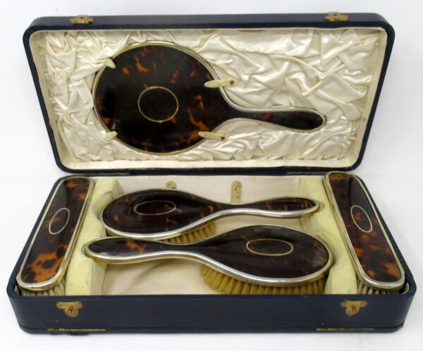 890. Antique Sterling Silver Lady's Vanity Dressing Table Set Hair Clothes Brushes