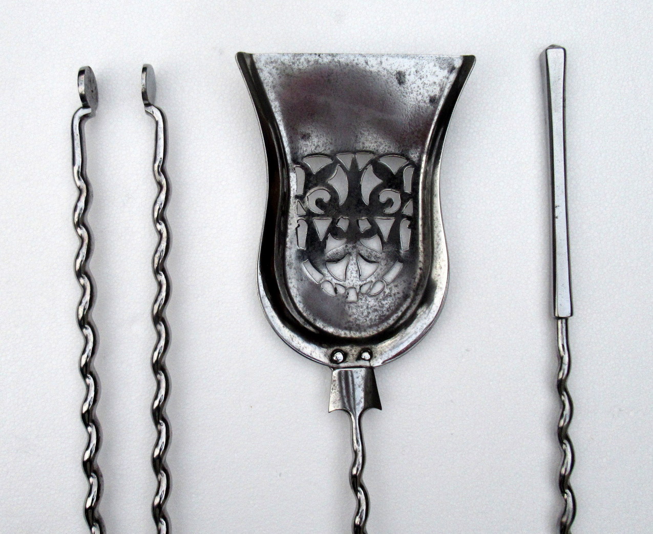 117. Set English Georgian Regency Burnished Steel Gold Plated Fire Tools Irons 18Ct - Image 4