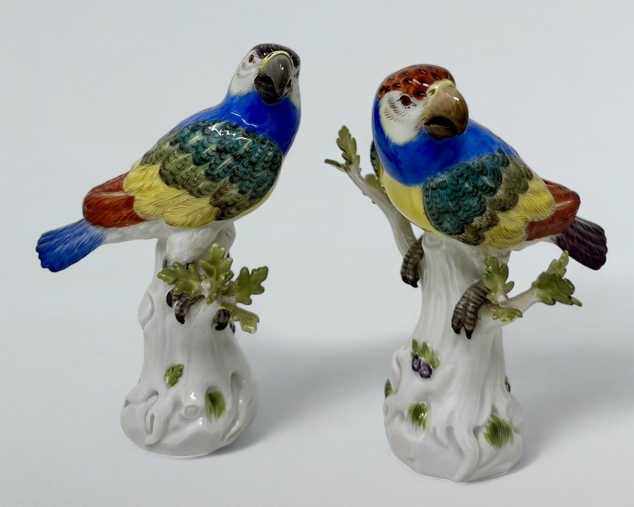 669. Antique Pair of German Meissen Continental Parrots Birds Green Gilt 19th Century