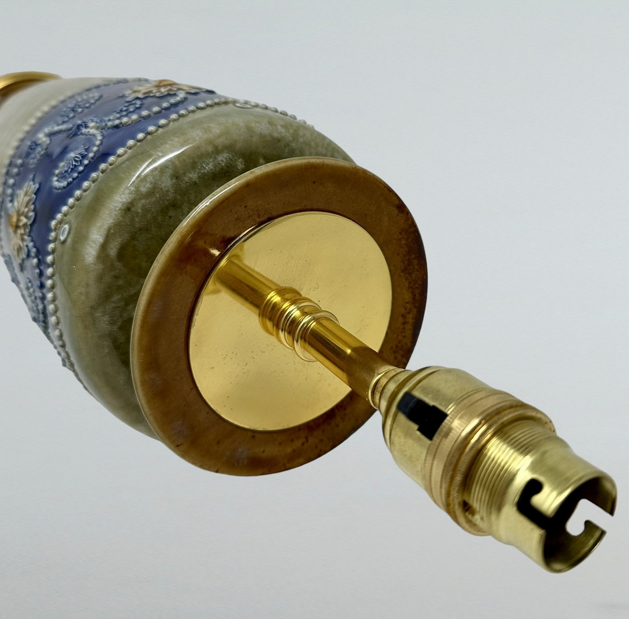 879. Antique Pair Porcelain Royal Doulton Ceramic Art Nouveau Electric Table Lamps - Image 8