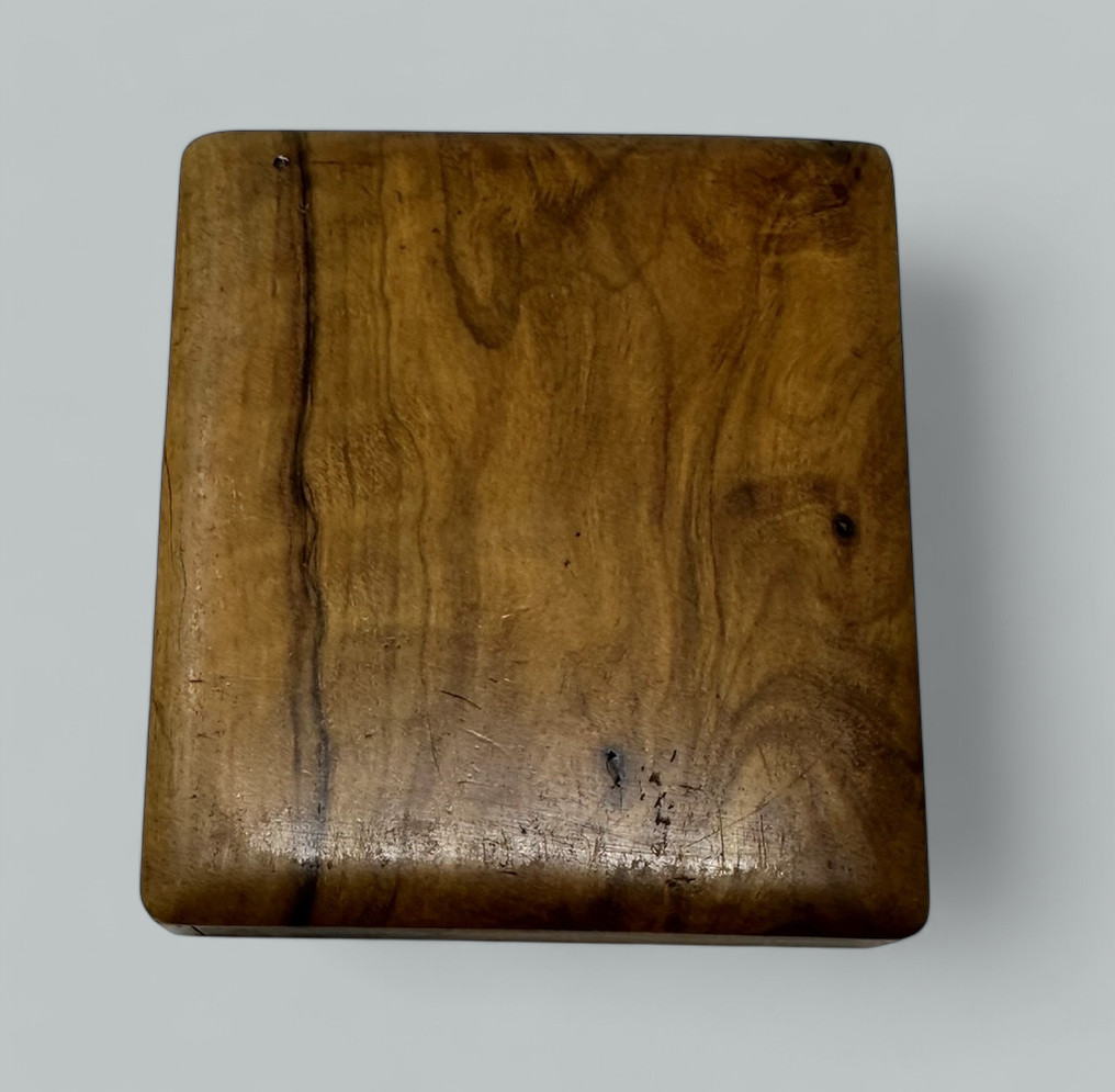 663. Antique Treen Ware Coquilla Nut, Glove Box, Chess Dice Shaker, Lady's Card Case - Image 9