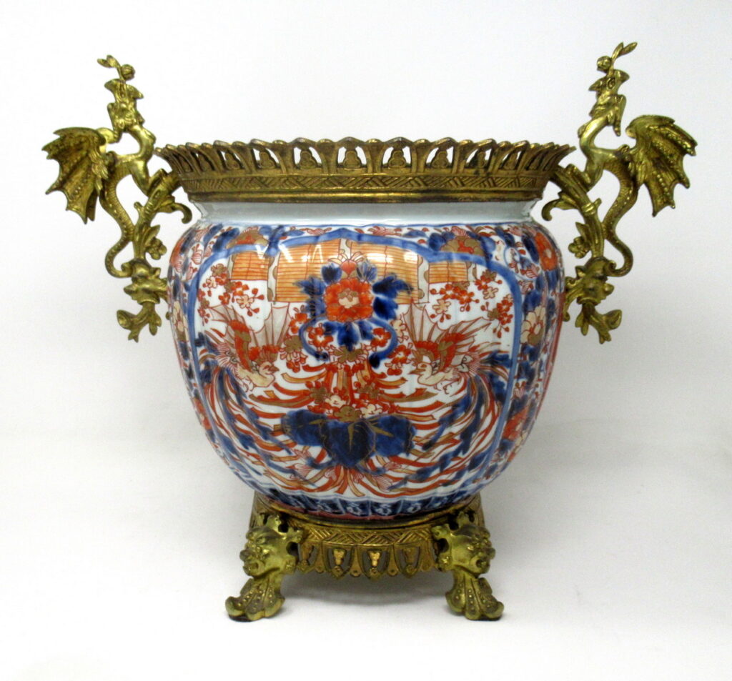 922. Japanese Meji Chinese Imari Porcelain Jardiniere Centerpiece Gilt Mounts