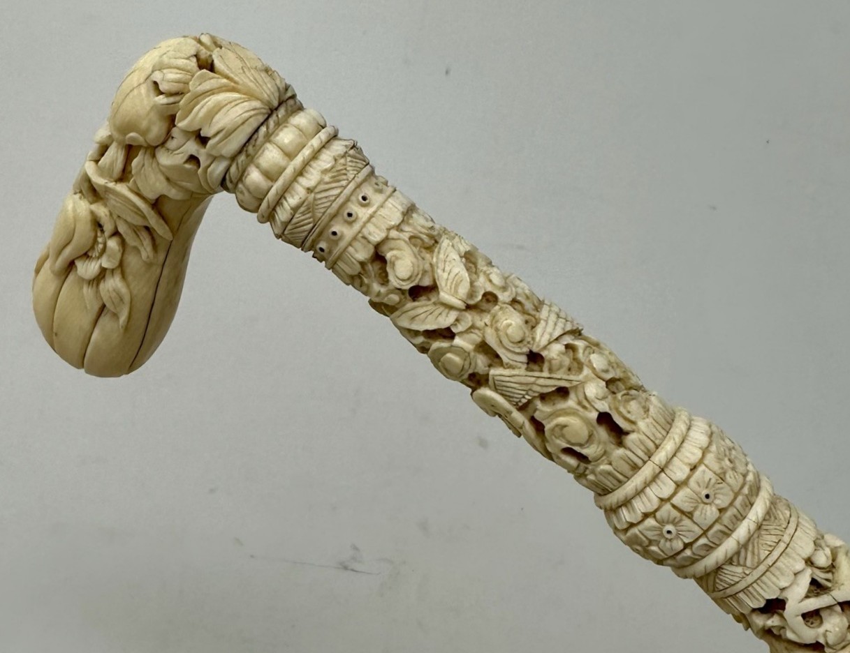 688. Antique Victorian Vintage Chinese Ivory Bovine Walking Stick Cane Carved Dragon - Image 7