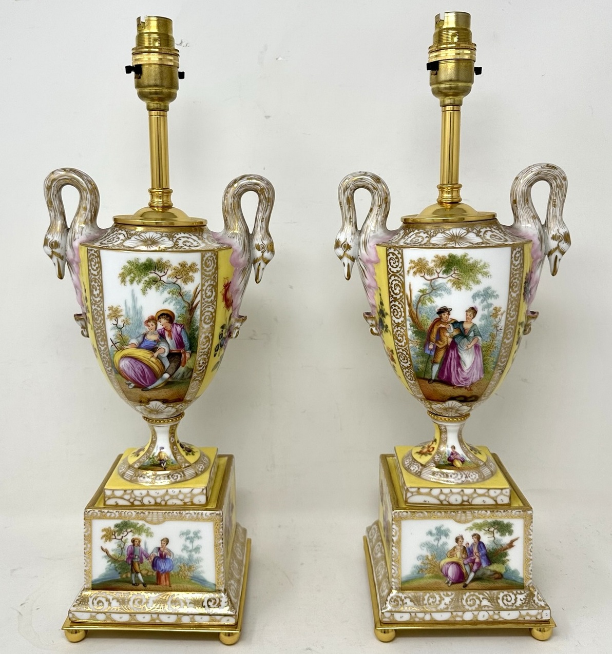 075. Antique Pair Austrian Royal Vienna Beehive Porcelain Gilt Mounted Table Lamps - Image 5