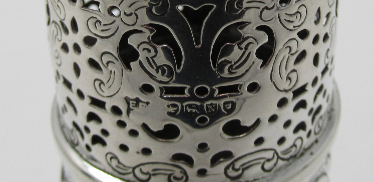 803. Sterling Silver Sugar Caster Shaker Horace Woodward 1888. 3.6ozs - Image 5