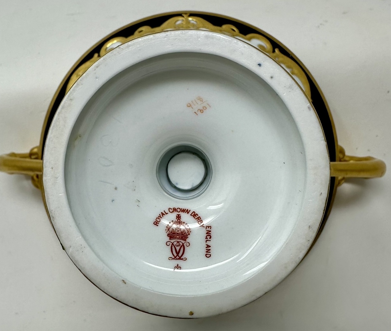 952. Antique English Crown Derby Urn Vase Centerpieces Albert Gregory Still Life 1913 - Image 8