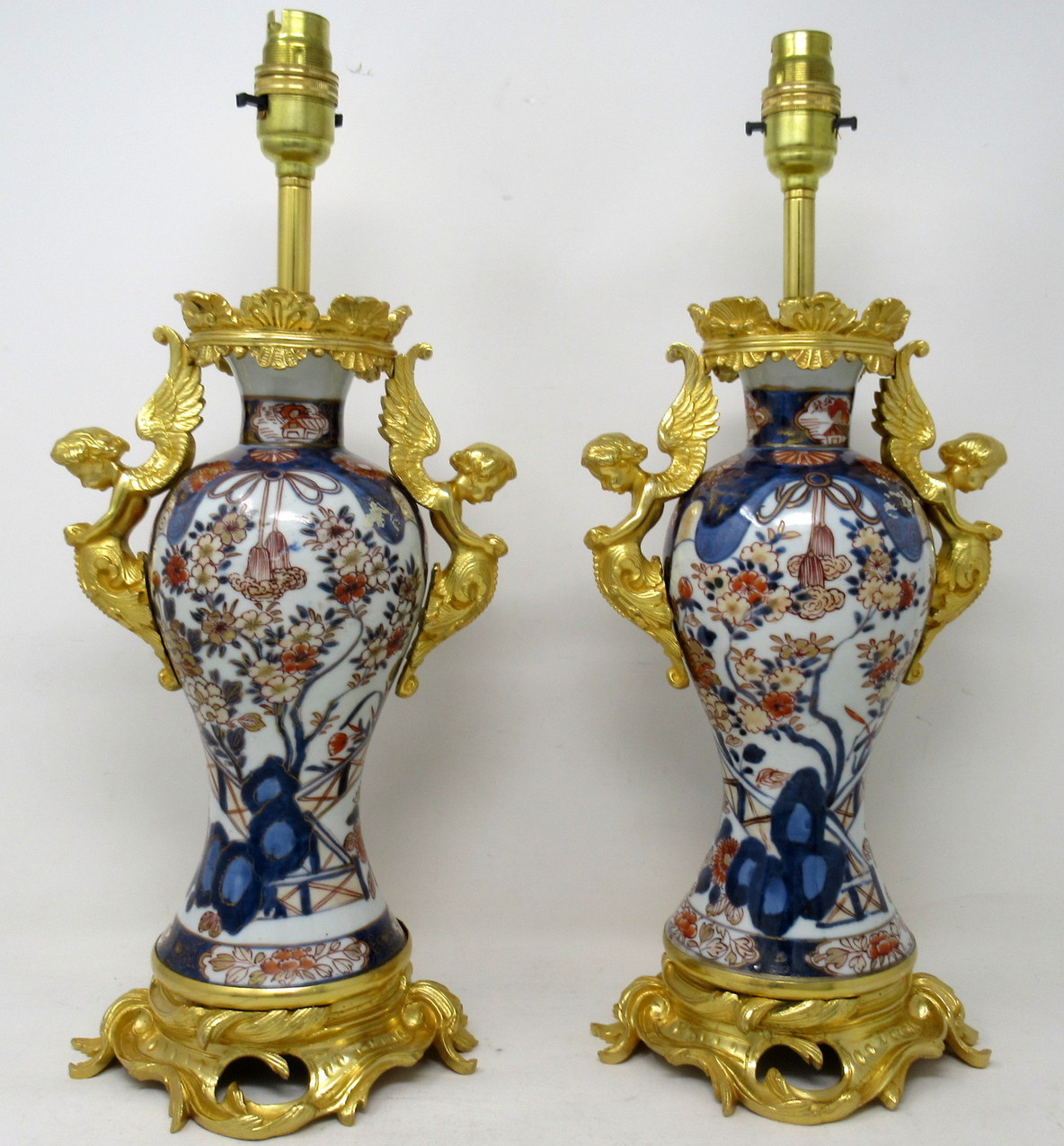 782. Antique Pair Japanese Chinese Imari Porcelain Ormolu Table Lamps Cherubs Gilt - Image 3