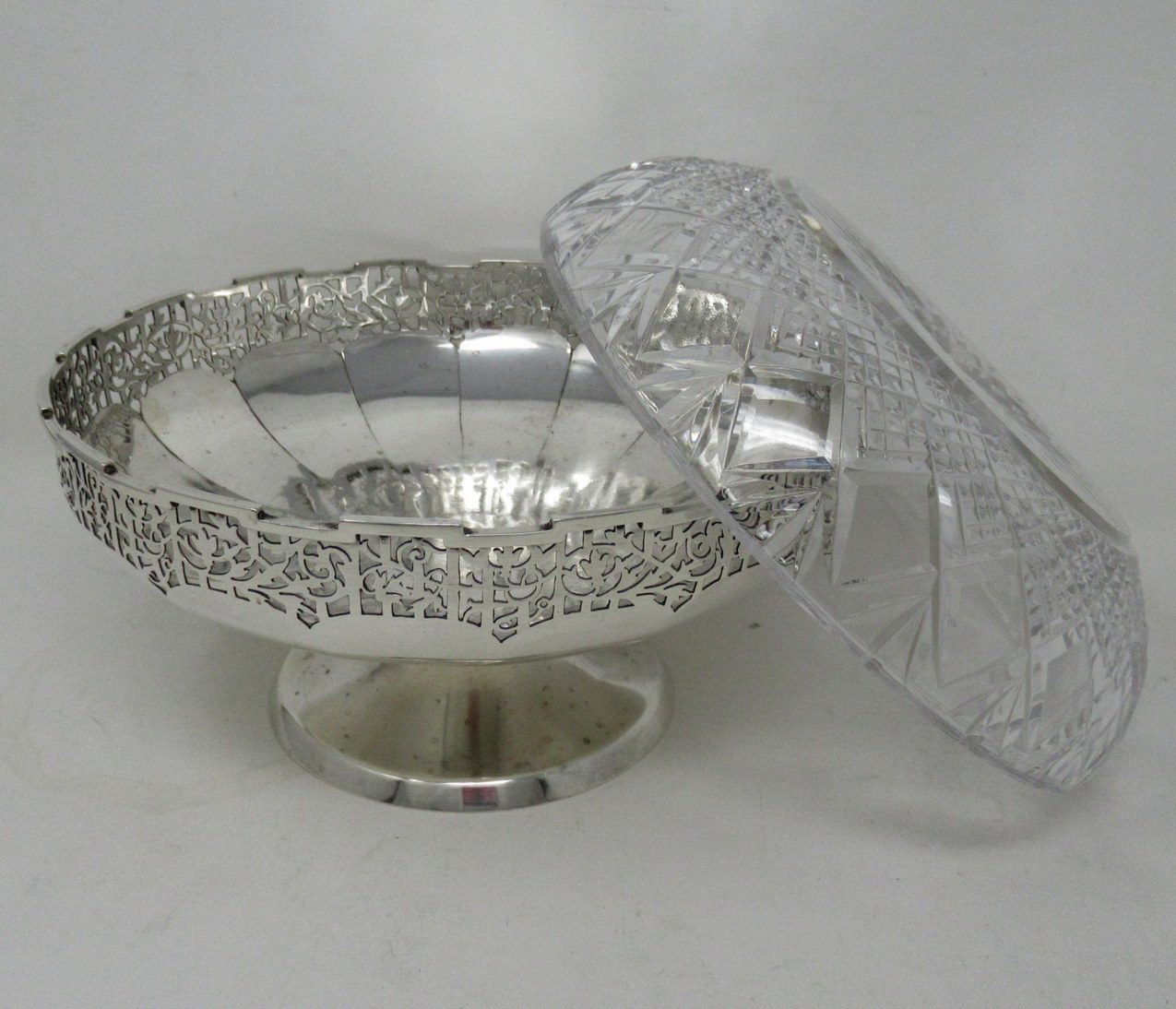 552. Antique Art Deco English Sterling Silver Fruit Bowl Centerpiece Cut Crystal 1924 - Image 8