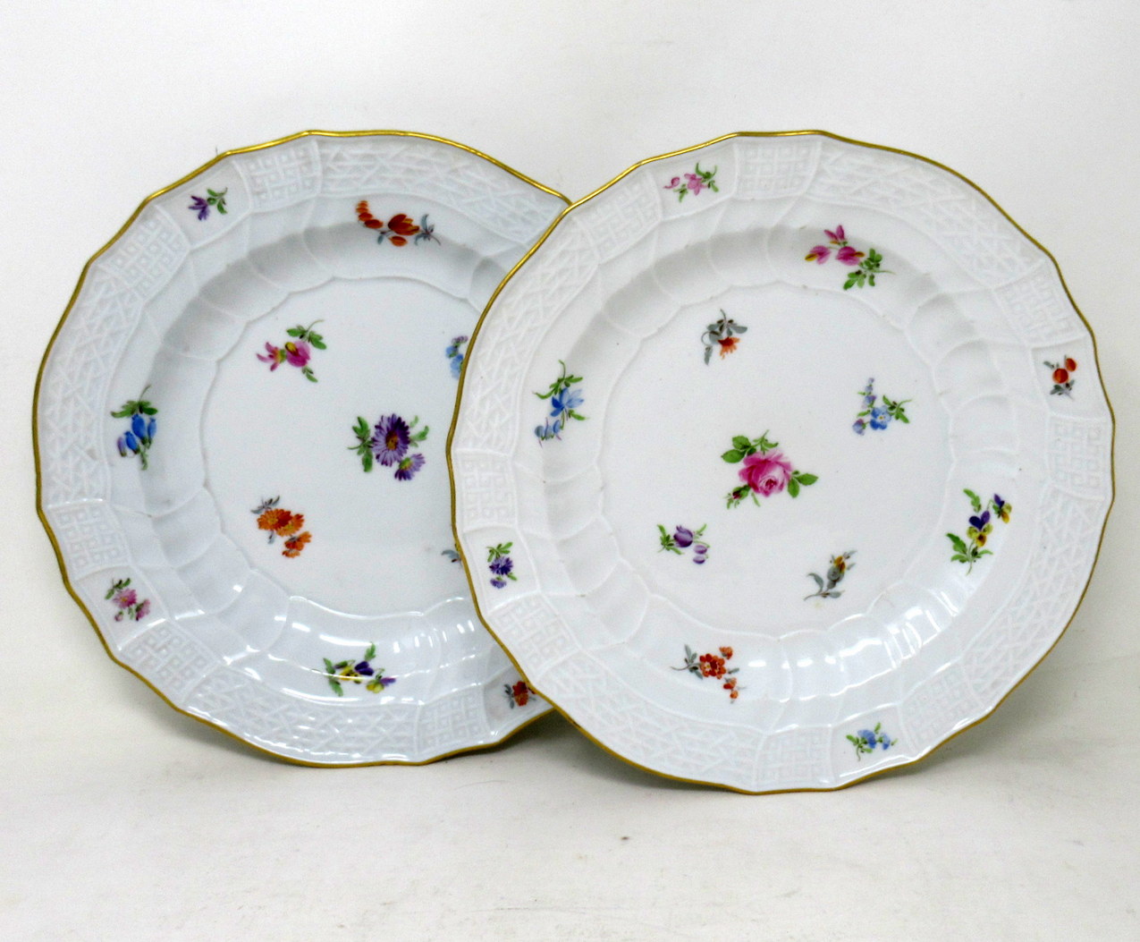 737. Antique Set German Dresden Meissen Cabinet Plates Still Life Flowers Pair