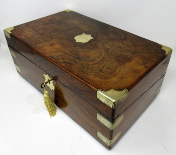 522. Irish Dublin Georgian Burl Walnut Brass Bound Traveling Writing Slope Box