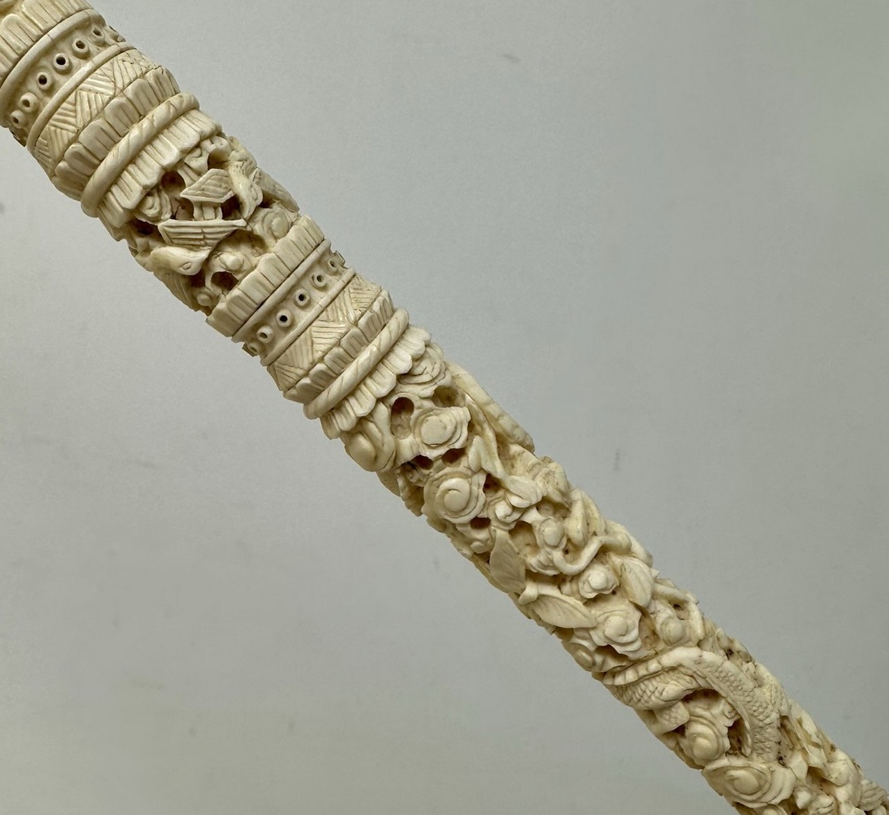 688. Antique Victorian Vintage Chinese Ivory Bovine Walking Stick Cane Carved Dragon - Image 11