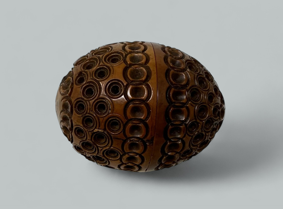 663. Antique Treen Ware Coquilla Nut, Glove Box, Chess Dice Shaker, Lady's Card Case - Image 7