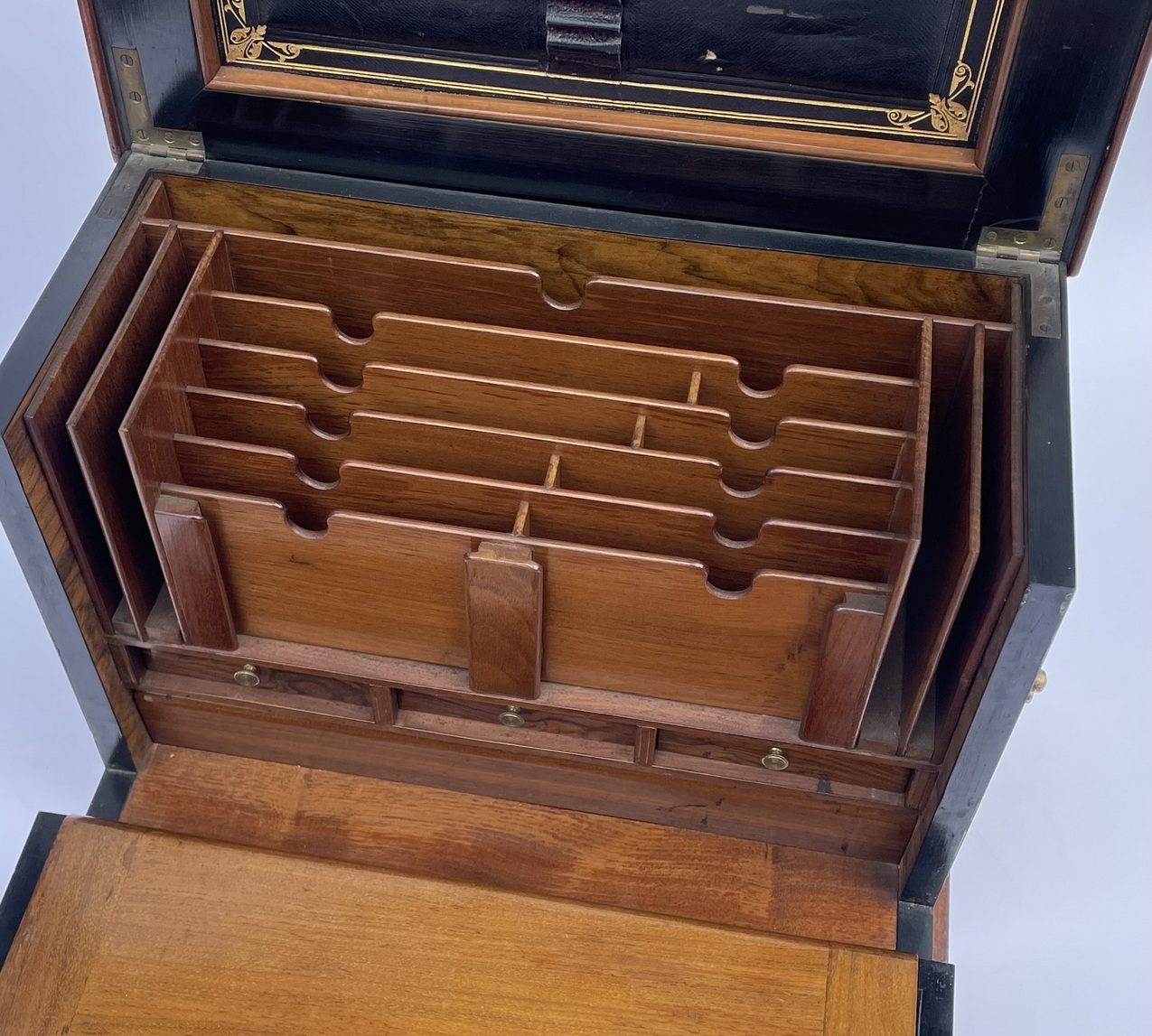 936. Antique Victorian Traveling Wooden Burl Walnut Writing Slope Stationary Box 19c - Image 5