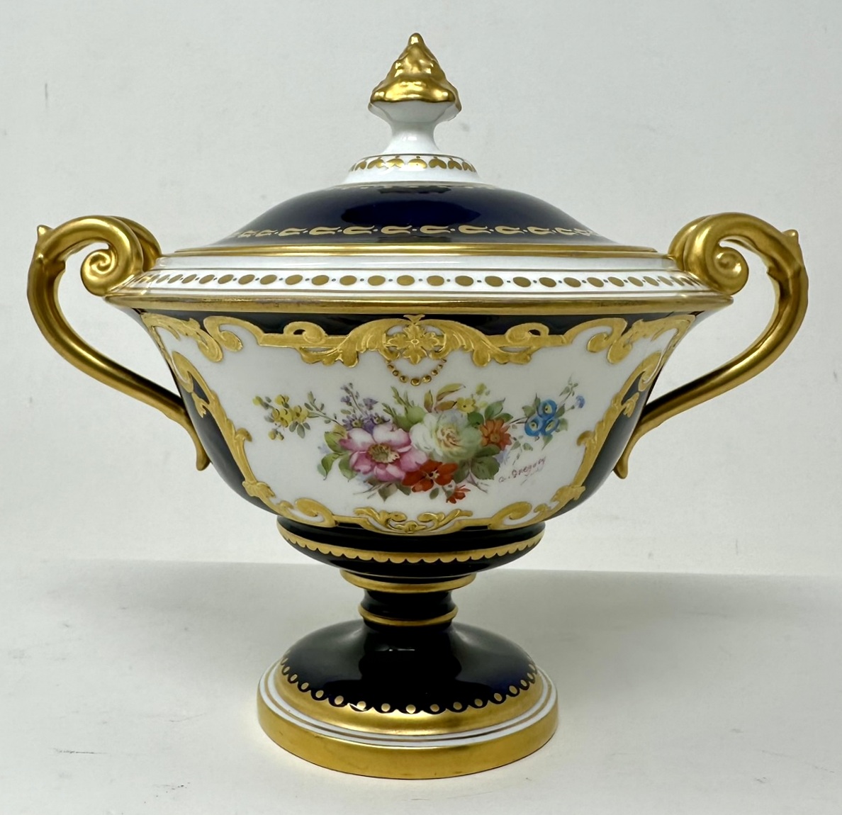 952. Antique English Crown Derby Urn Vase Centerpieces Albert Gregory Still Life 1913