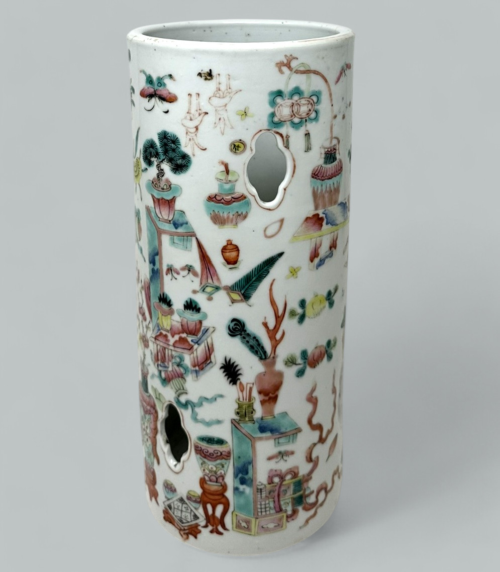 758. Antique Famille Rose Medalion Canton Cantonese Chinese Porcelain Wig Hat Stand - Image 5