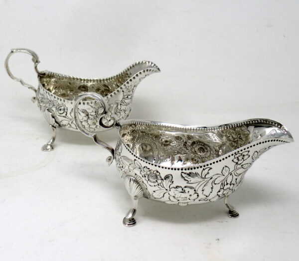 668. Rare Pair Irish Georgian Dublin Silver Sauce Gravy Boats Circa 1760 Matthew West