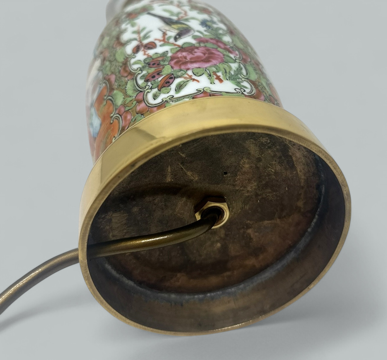 762. Antique Famille Rose Medallion Canton Cantonese Ormolu Chinese Table Lamps Pair - Image 11