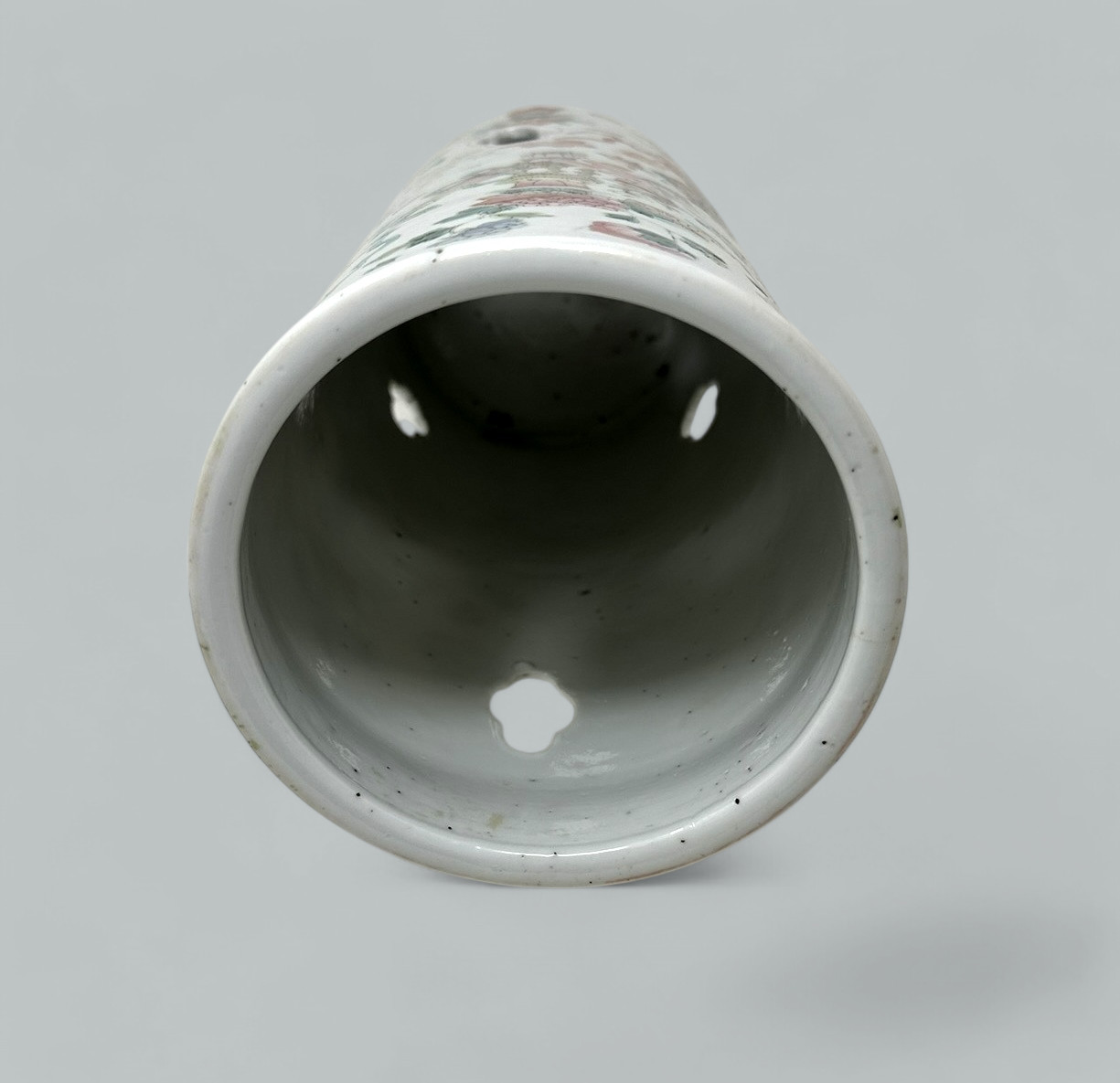 758. Antique Famille Rose Medalion Canton Cantonese Chinese Porcelain Wig Hat Stand - Image 6