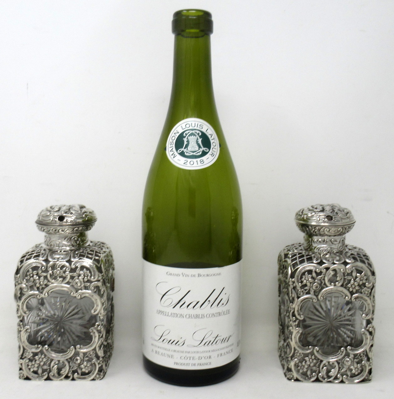 275. Pair Antique English Crystal Sterling Silver Scent Perfume Bottles William Comyns - Image 9