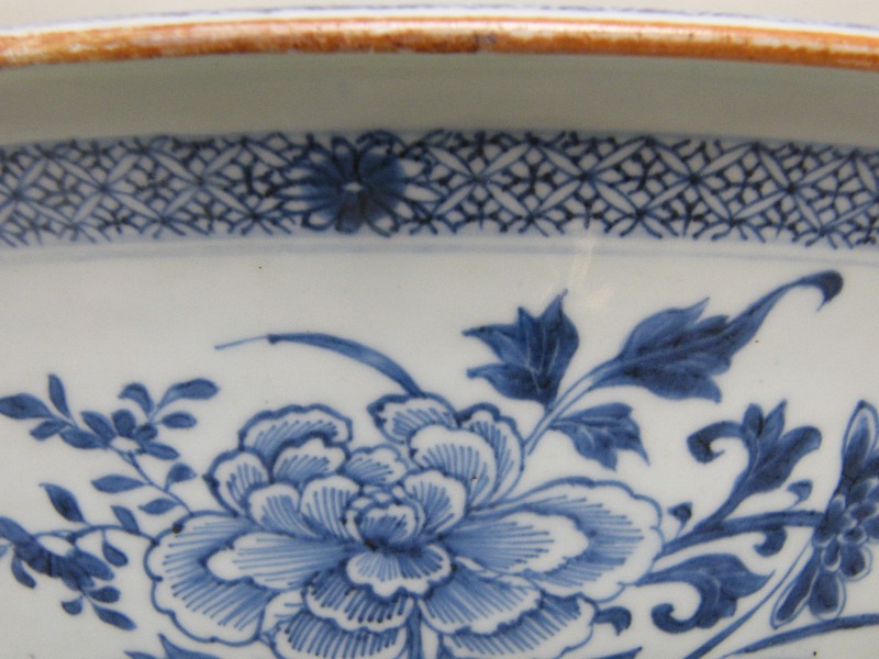 440. Rare Chinese Porcelain Chien Lung Basin 18th Ct - Image 6