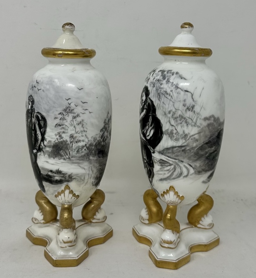 453. Antique Pair French Gilt Porcelain Vases or Urns en grisaille Lover Scenes 19Ct - Image 3