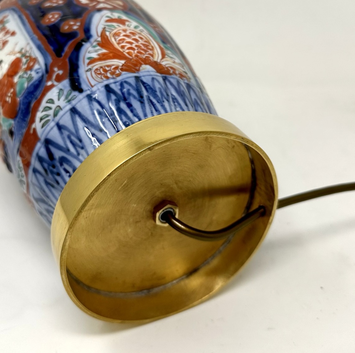 733. Antique Pair Japanese Chinese Imari Porcelain Ormolu Table Lamps Blue Red Gilt - Image 10