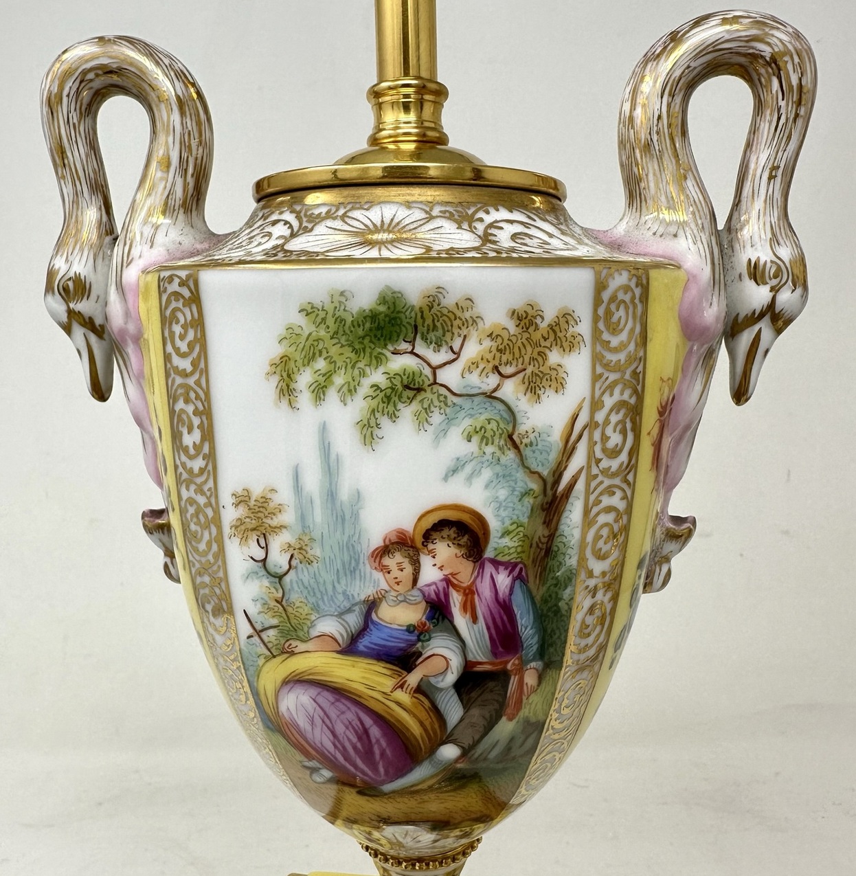 075. Antique Pair Austrian Royal Vienna Beehive Porcelain Gilt Mounted Table Lamps - Image 7