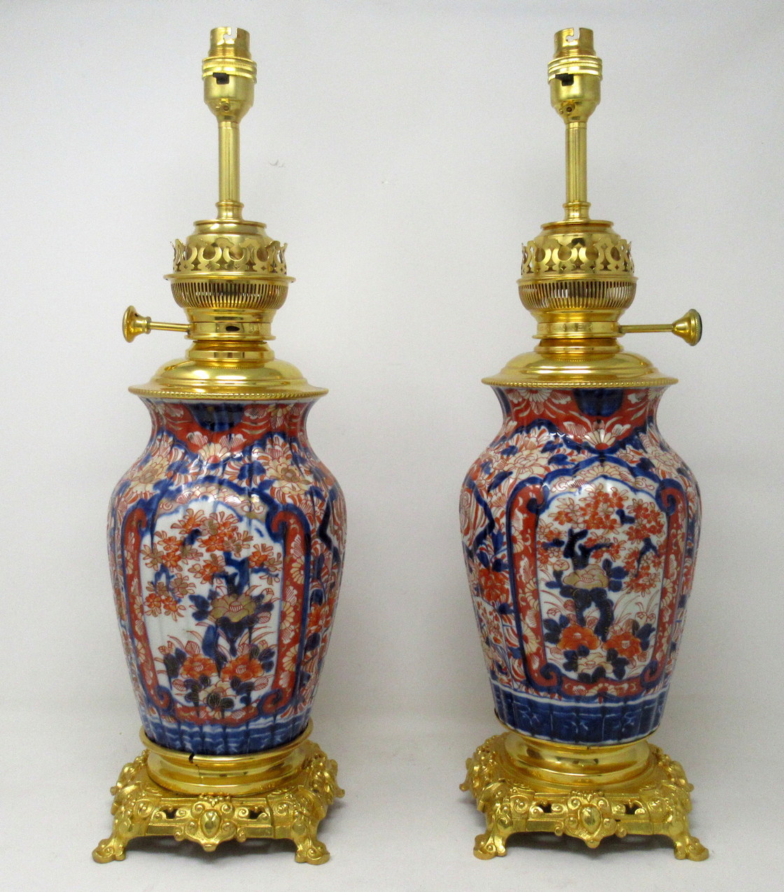 444. Antique Pair Japanese Chinese Imari Porcelain Ormolu Table Lamps Blue Red Gilt - Image 2
