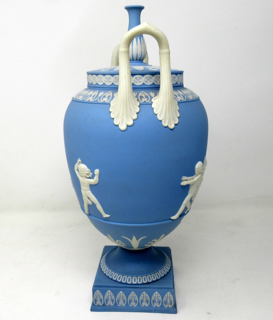 093. Antique Pair of Blue Wedgwood Jasperware Ceramic Urns Vases John Flaxman Cherubs - Image 4