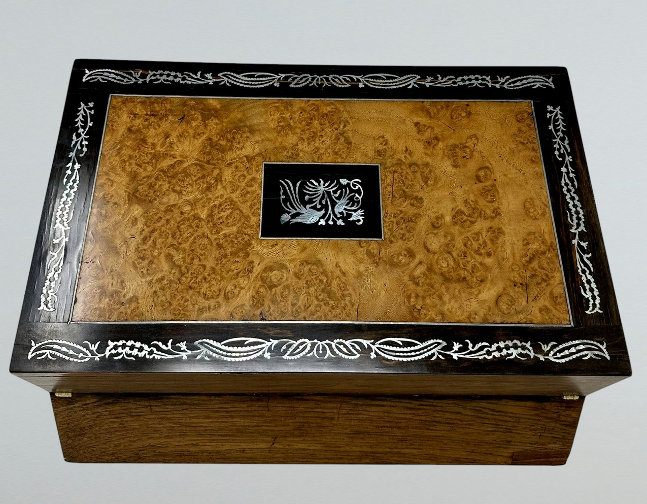 561. Antique Pewter Inlaid Burl Amboyna Coromandel Desk Wooden Writing Slope Box 19Ct - Image 10