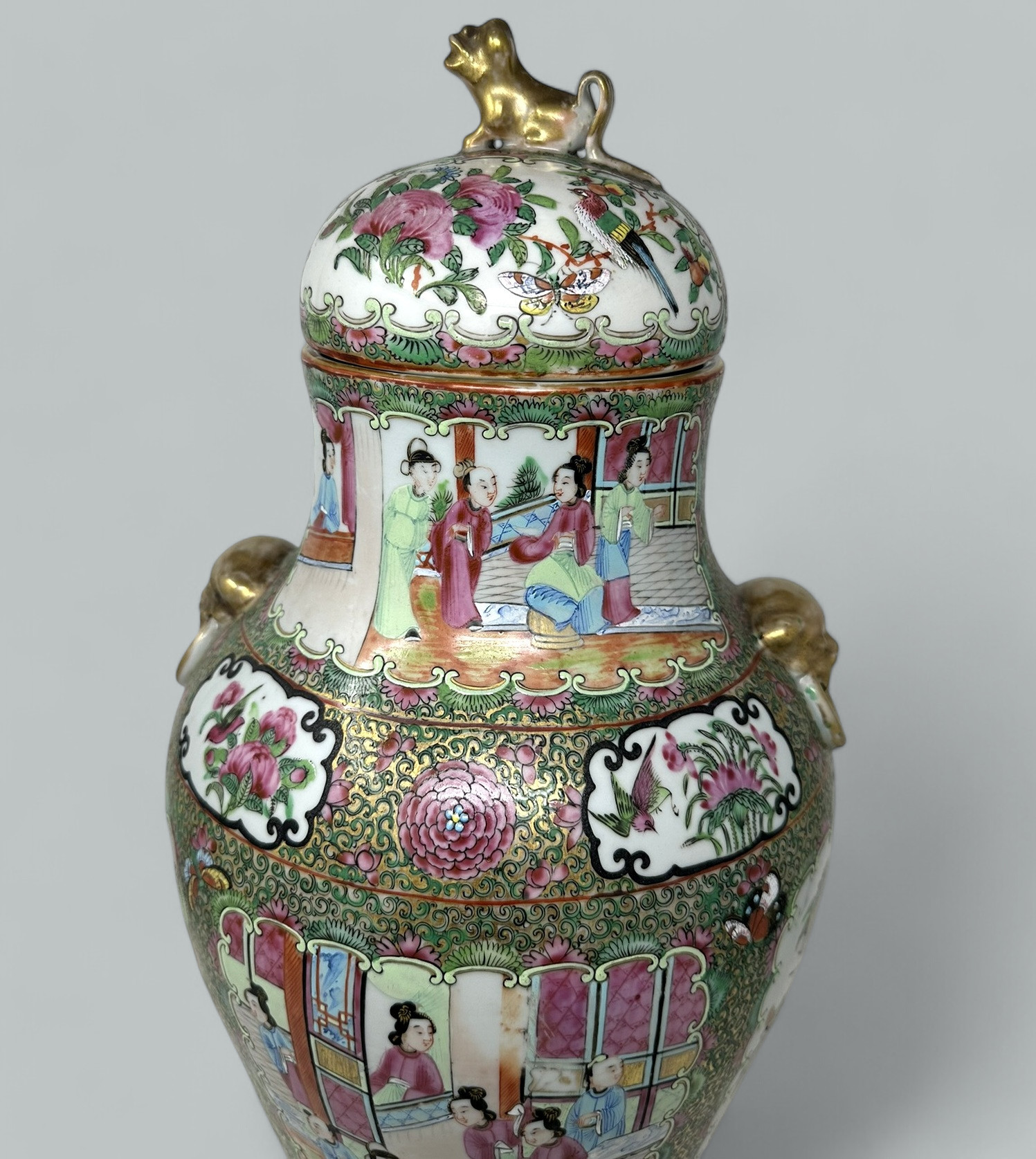 953. Antique Pair Famille Rose Medallion Canton Cantonese Chinese Fo Dog Vases Urns - Image 8