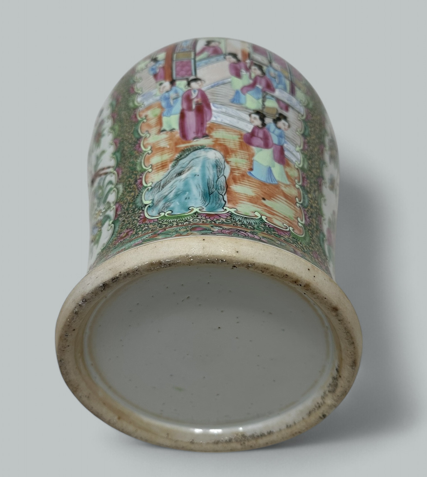 953. Antique Pair Famille Rose Medallion Canton Cantonese Chinese Fo Dog Vases Urns - Image 11