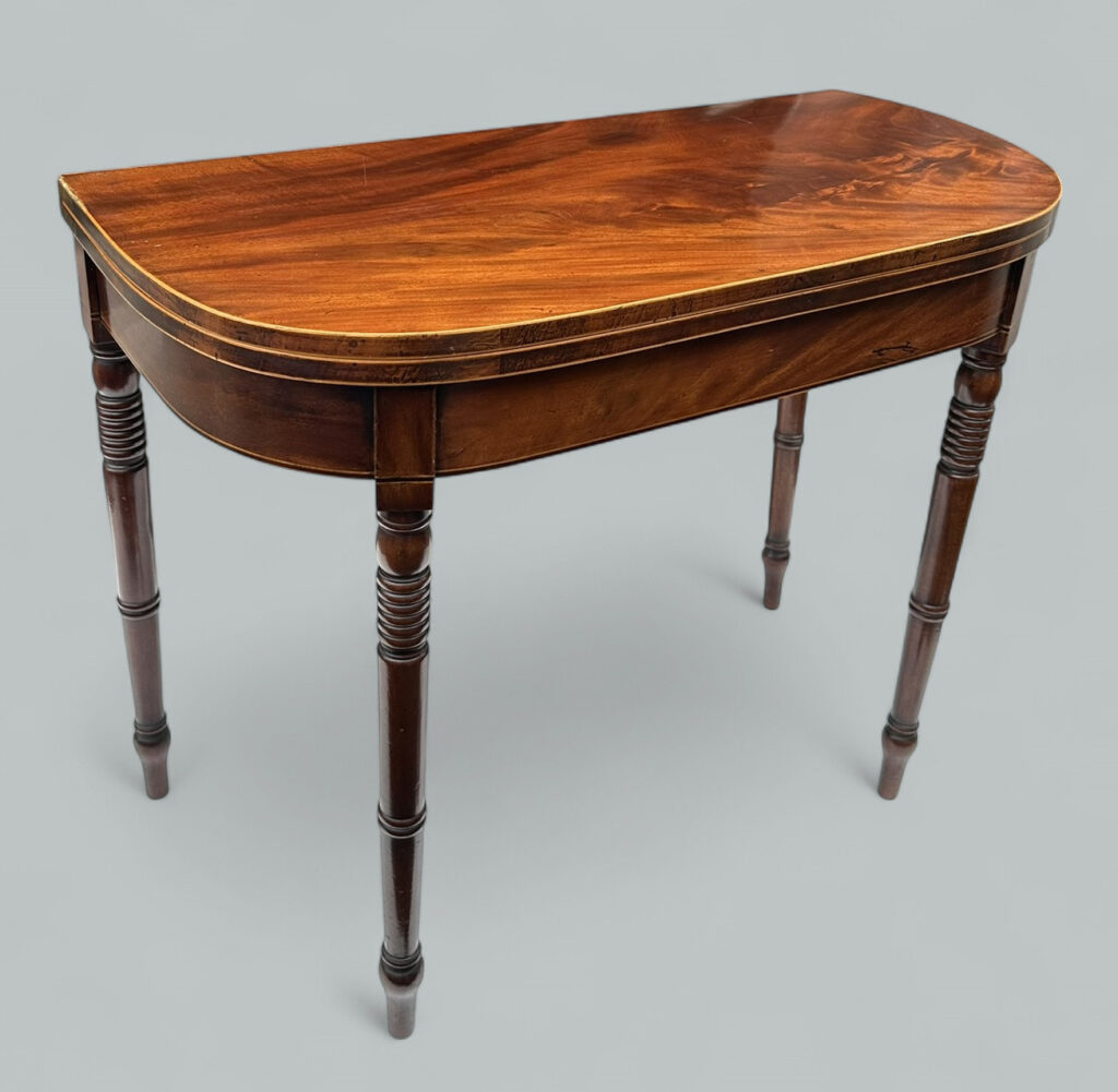 951. Antique English Georgian Mahogany Fold-Over Games Card Tea Side Table 19Ct