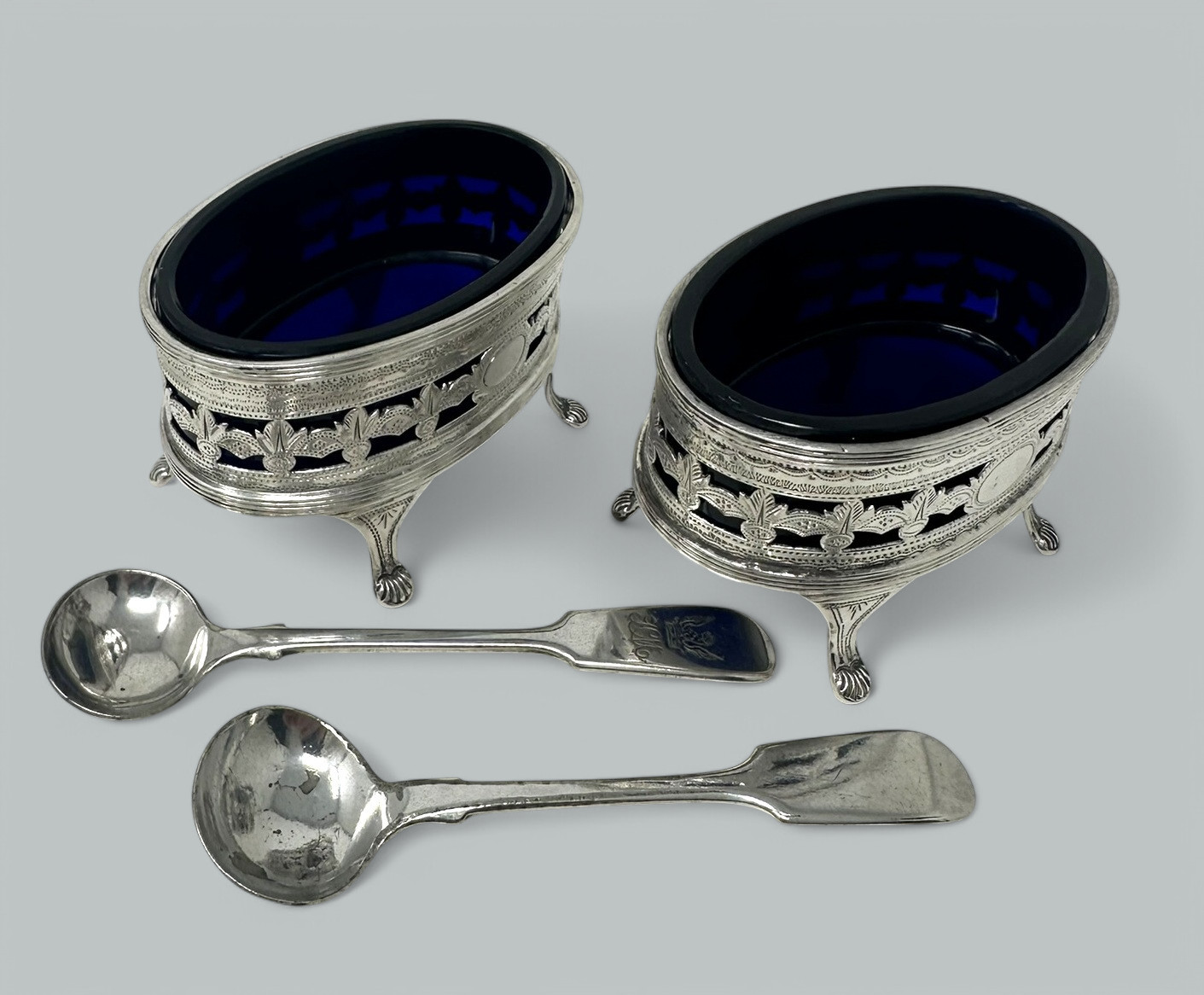 239. Antique Georgian Sterling Silver Set Pair Salts Glass Liners 1883 Nathan Hayes - Image 6