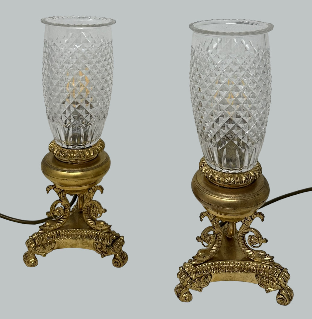 841. Antique Pair of French Doré Bronze Neoclassical Ormolu Gilt Candlesticks Lamps - Image 2