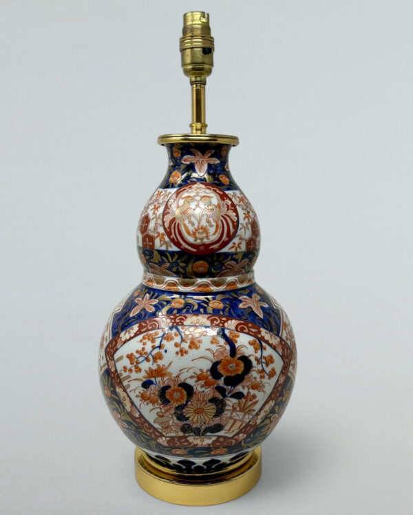 664. Antique Vintage Japanese Chinese Imari Porcelain Ormolu Table Lamp Blue Red