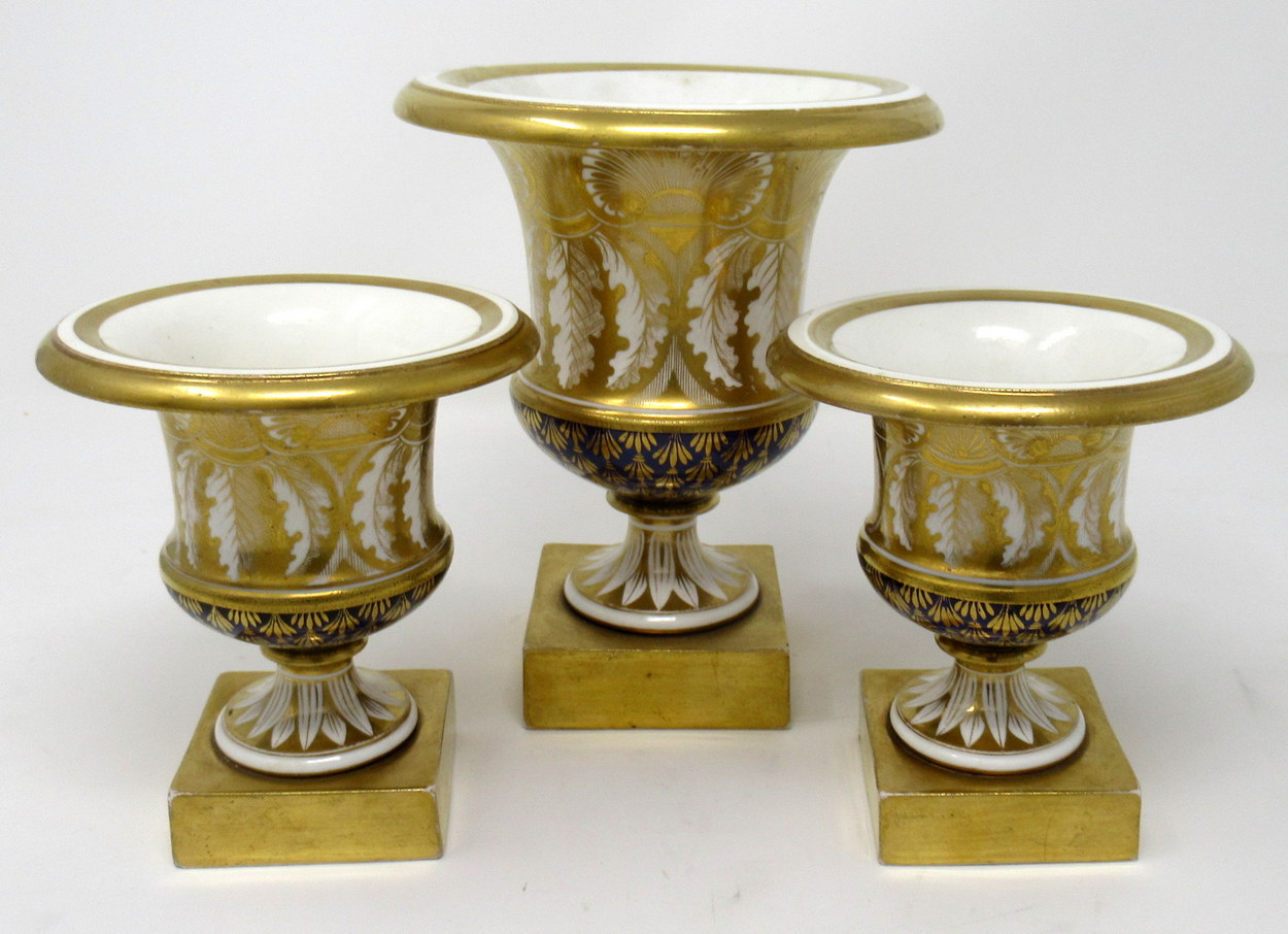 860. Very Rare English Minton Campana Gilded Garniture Circa 1810 - Image 2