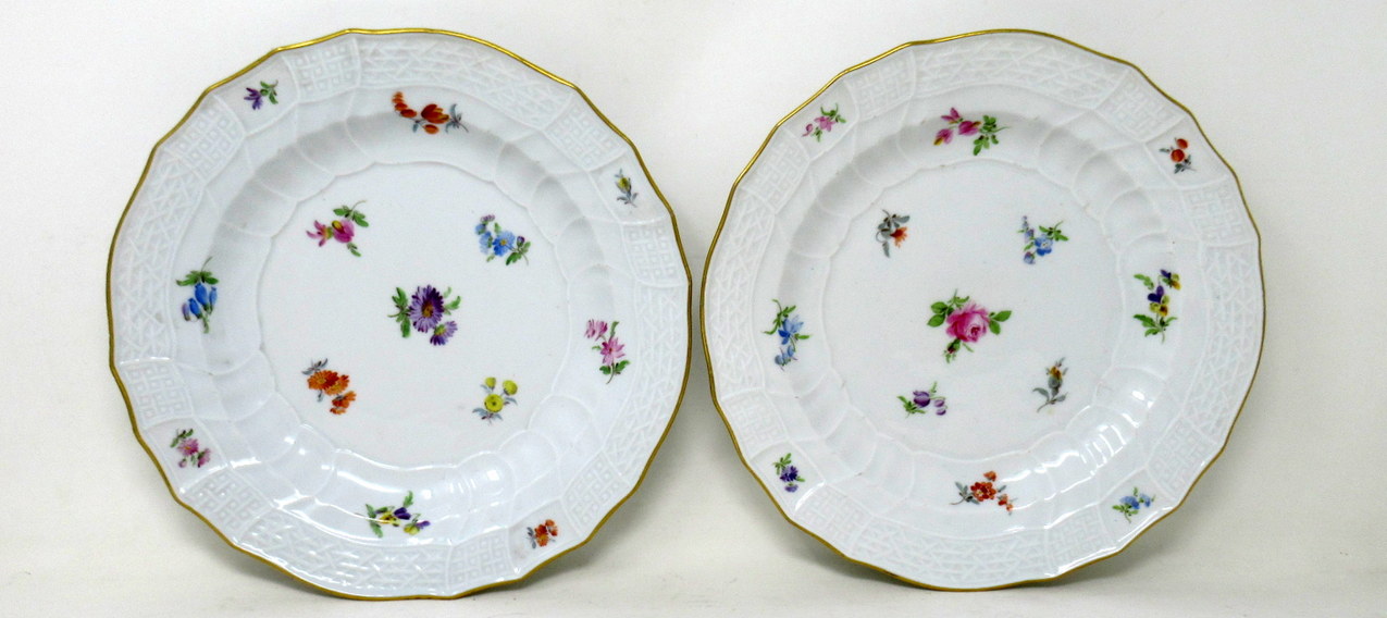 737. Antique Set German Dresden Meissen Cabinet Plates Still Life Flowers Pair - Image 7