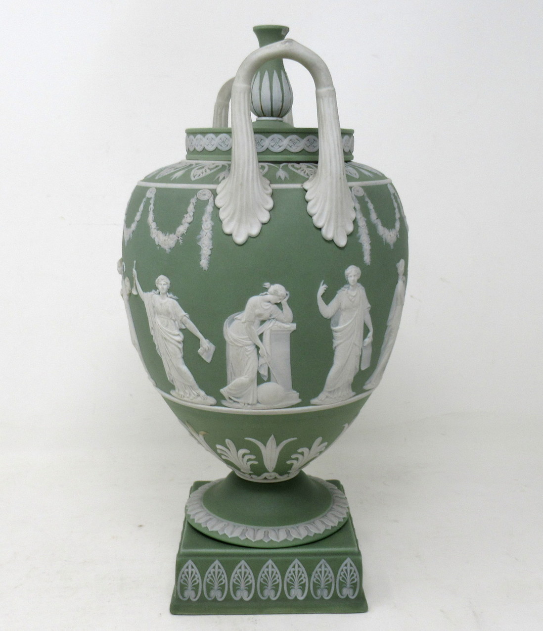 229. Antique Green Wedgwood Jasperware Ceramic Urn Vase after John Flaxman Cherubs - Image 4