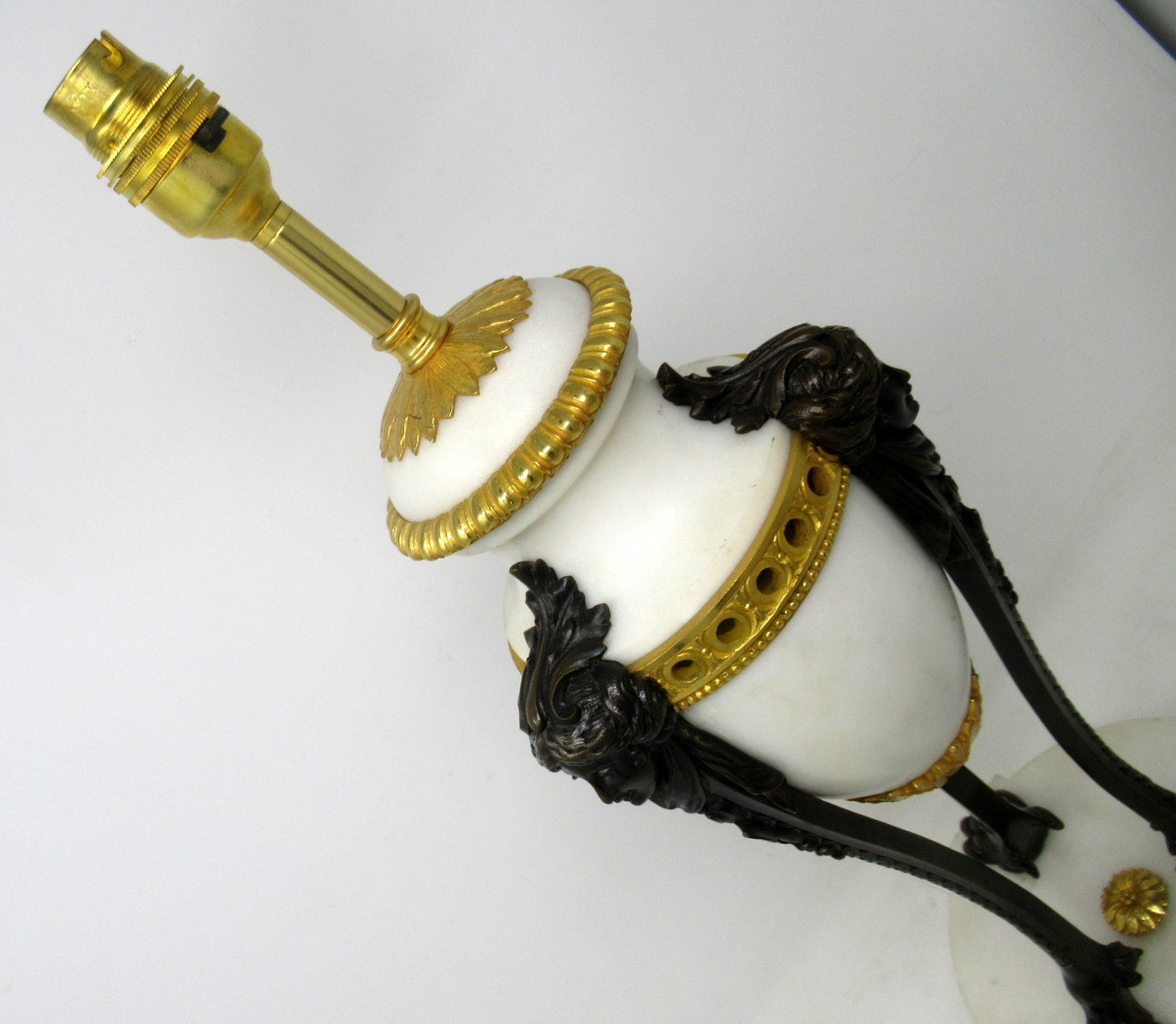 684. Antique Pair of French Ormolu Gilt Bronze White Cream Marble Urns Table Lamps - Image 5