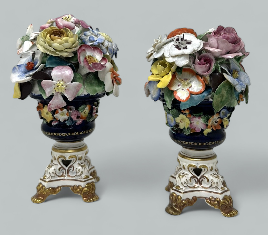 264. Antique Regency English Crown Derby Porcelain China Pair Urns Vases 1815-1825 - Image 2