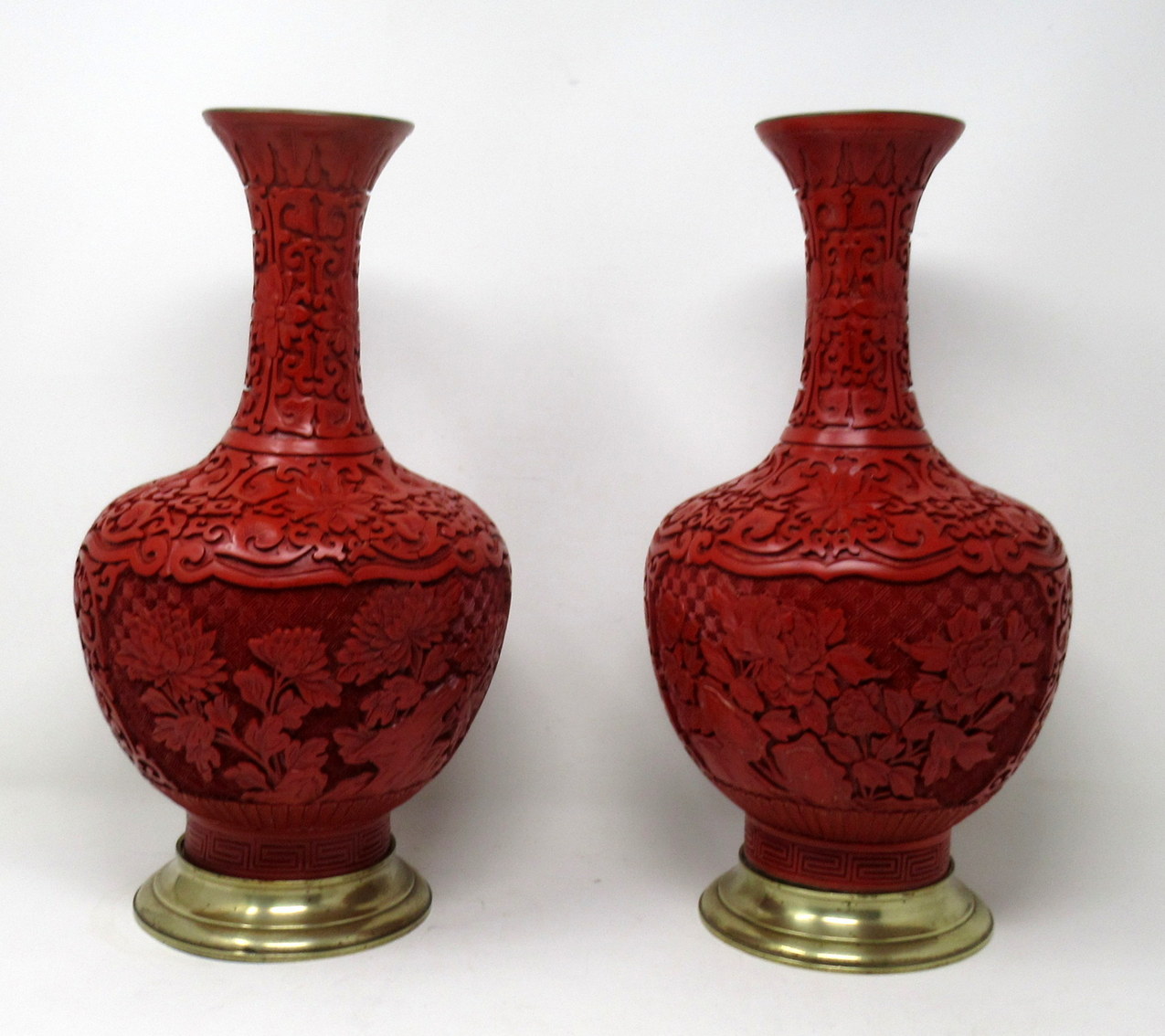 513. Pair Antique Chinese Export Carved Red Cinnabar Vases Urns Guangxu Period - Image 3