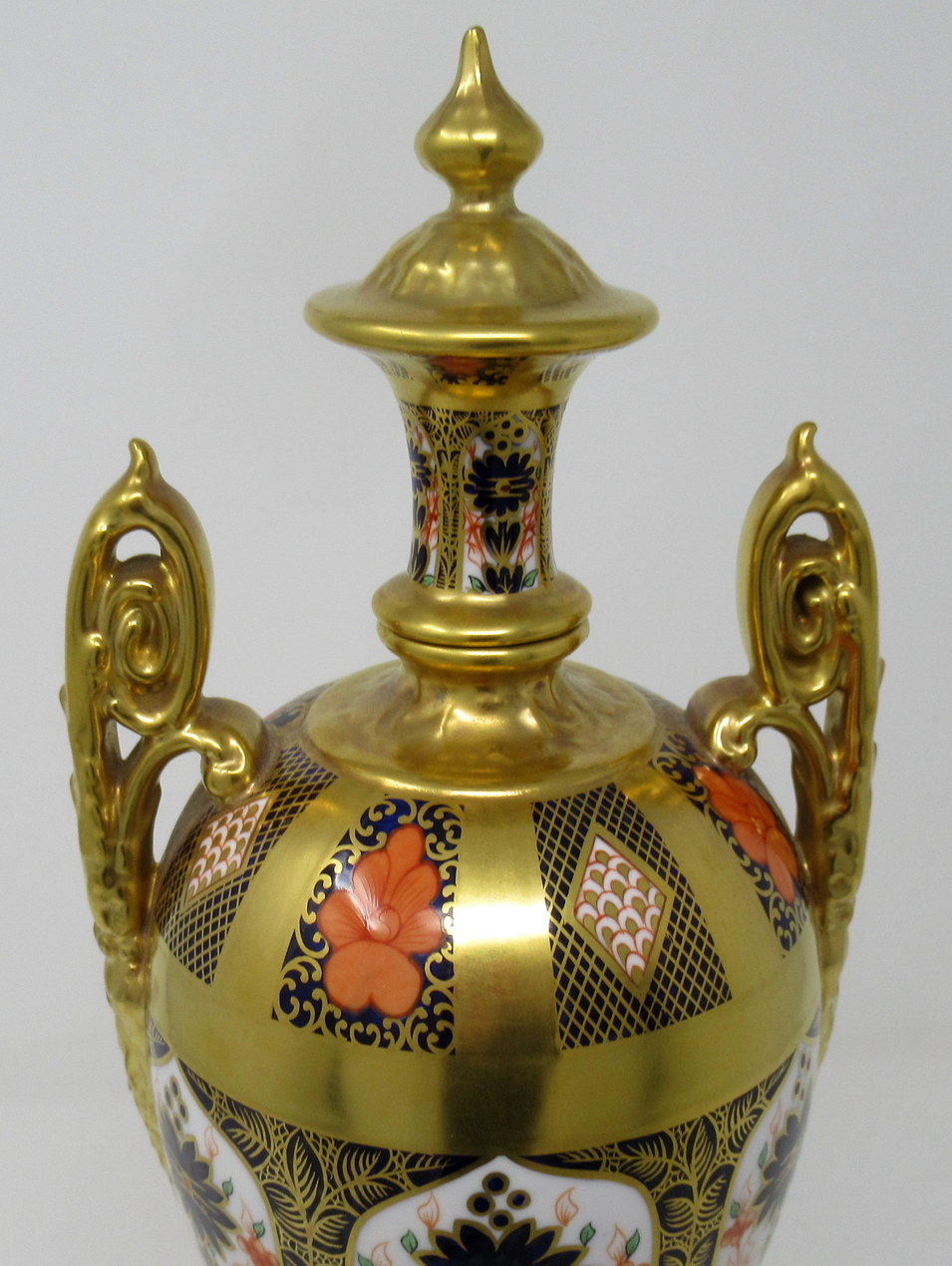 276. Stunning Pair Royal Crown Derby Old Imari Porcelain Vases mid 20thCt - Image 4