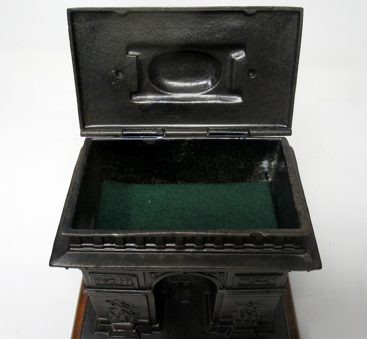 891. French Bronzed Grand Tour Style Musical Table Casket Arc de Triomphe Circa 1900 - Image 6